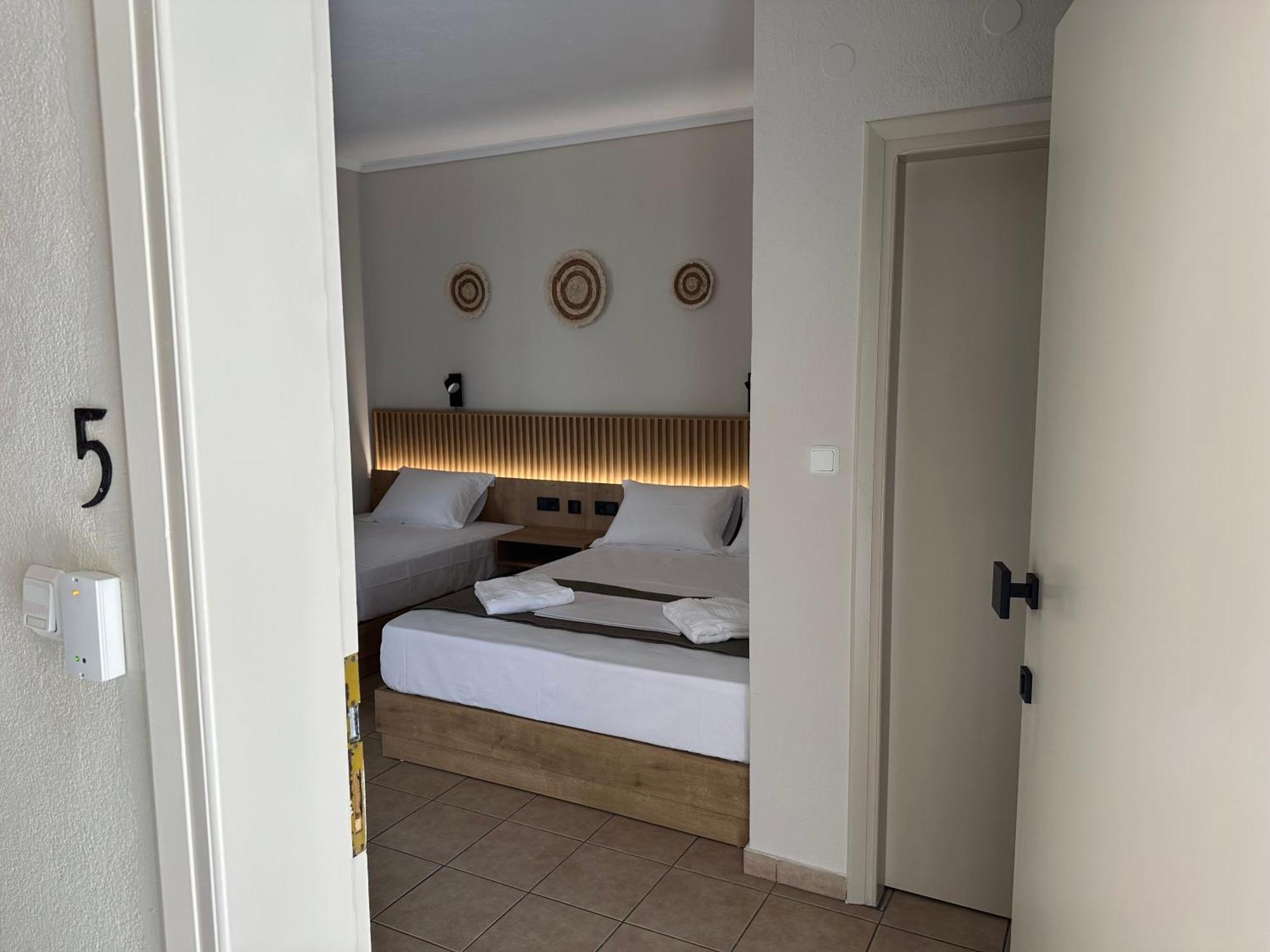 Anna Rooms Vrasná Eksteriør bilde